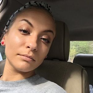 Meet your Posher, Sydney